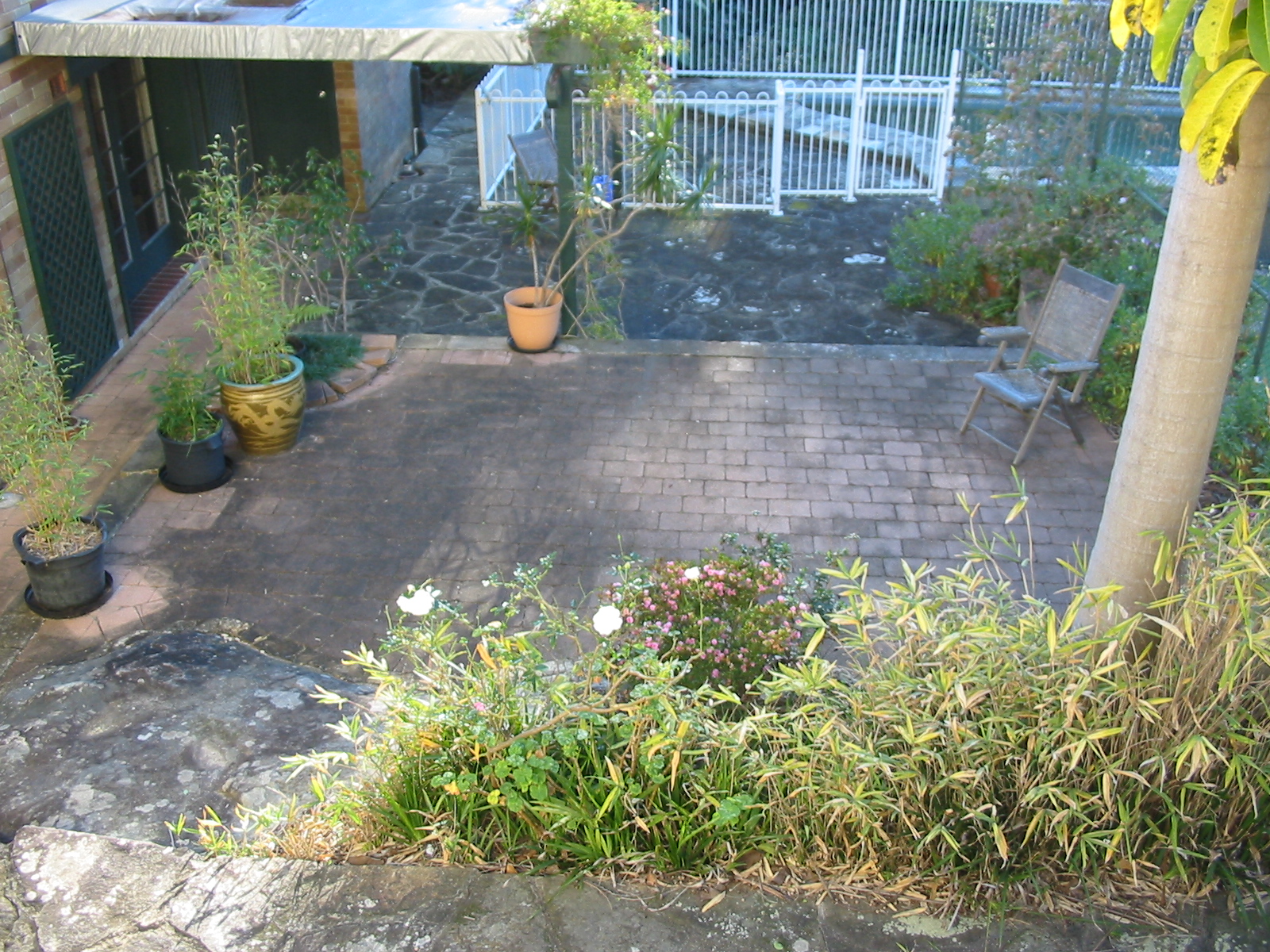 courtyard-before